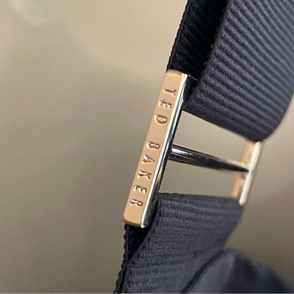 Ted Baker London Akva Kensington Floral Black Body-Con Dress Size 10 - Picture 10 of 16